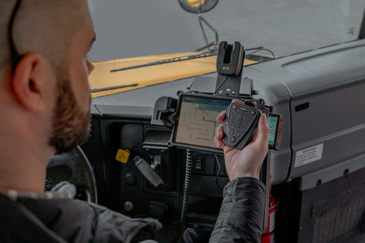 AINA, RAM® Mounts and 3Eye Technologies join forces to improve Samsung Push-to-Talk connectivity.